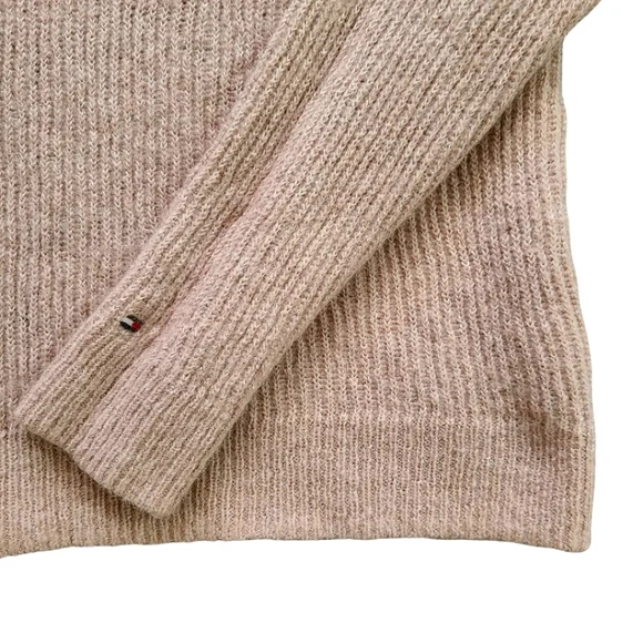(Pre-loved) Tommy Hilifger Wool Turtleneck Sweater - Picture 5 of 9
